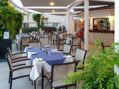 Отель Sunrise Oasis & Waterpark